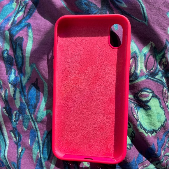 Set  of 4 iPhone XR Cases - Picture 7 of 7